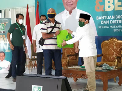PKB Salurkan 300 Ribu Paket Sembako ke Seluruh Indonesia      